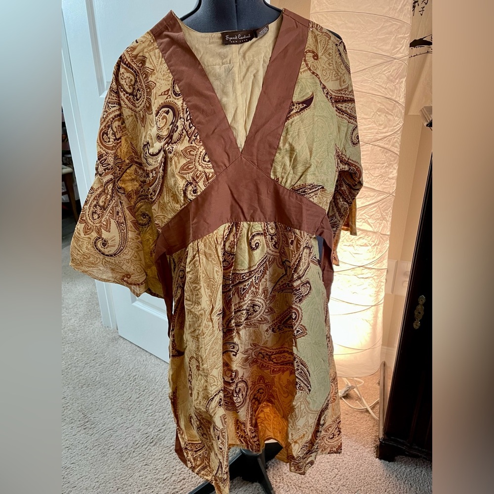 Speed Control brown, paisley, v neck woman’s dress, sewn in tie, small, cotton